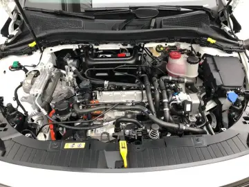 MERCEDES-BENZ EQA 250  AMG 19Z Night Fahrass. Panorama AHK