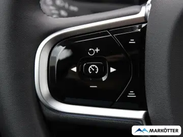 VOLVO XC90 T8 Core AWD 7-Sitzer ACC CAM AHK 20'…
