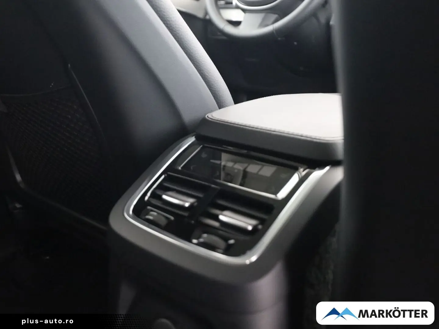VOLVO XC90 T8 Core AWD 7-Sitzer ACC CAM AHK 20'&hellip;