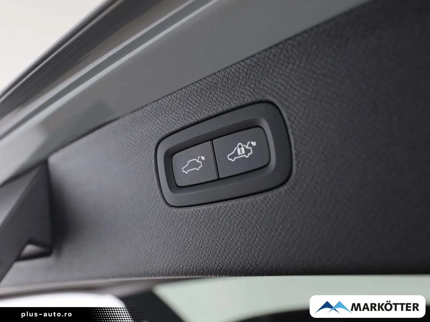 VOLVO XC90 T8 Core AWD 7-Sitzer ACC CAM AHK 20'&hellip;