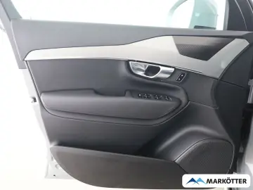 VOLVO XC90 T8 Core AWD 7-Sitzer ACC CAM AHK 20'…