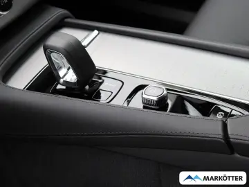 VOLVO XC90 T8 Core AWD 7-Sitzer ACC CAM AHK 20'…