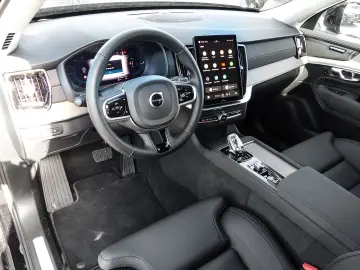 VOLVO XC90 FACELIFT Plus Dark Recharge Plug-In Hybrid