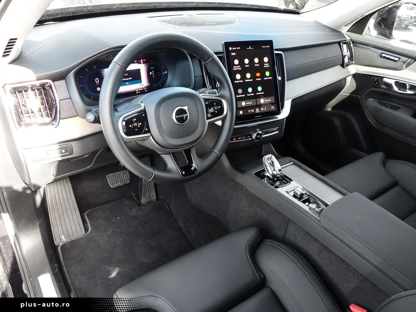 VOLVO XC90 FACELIFT Plus Dark Recharge Plug-In Hybrid