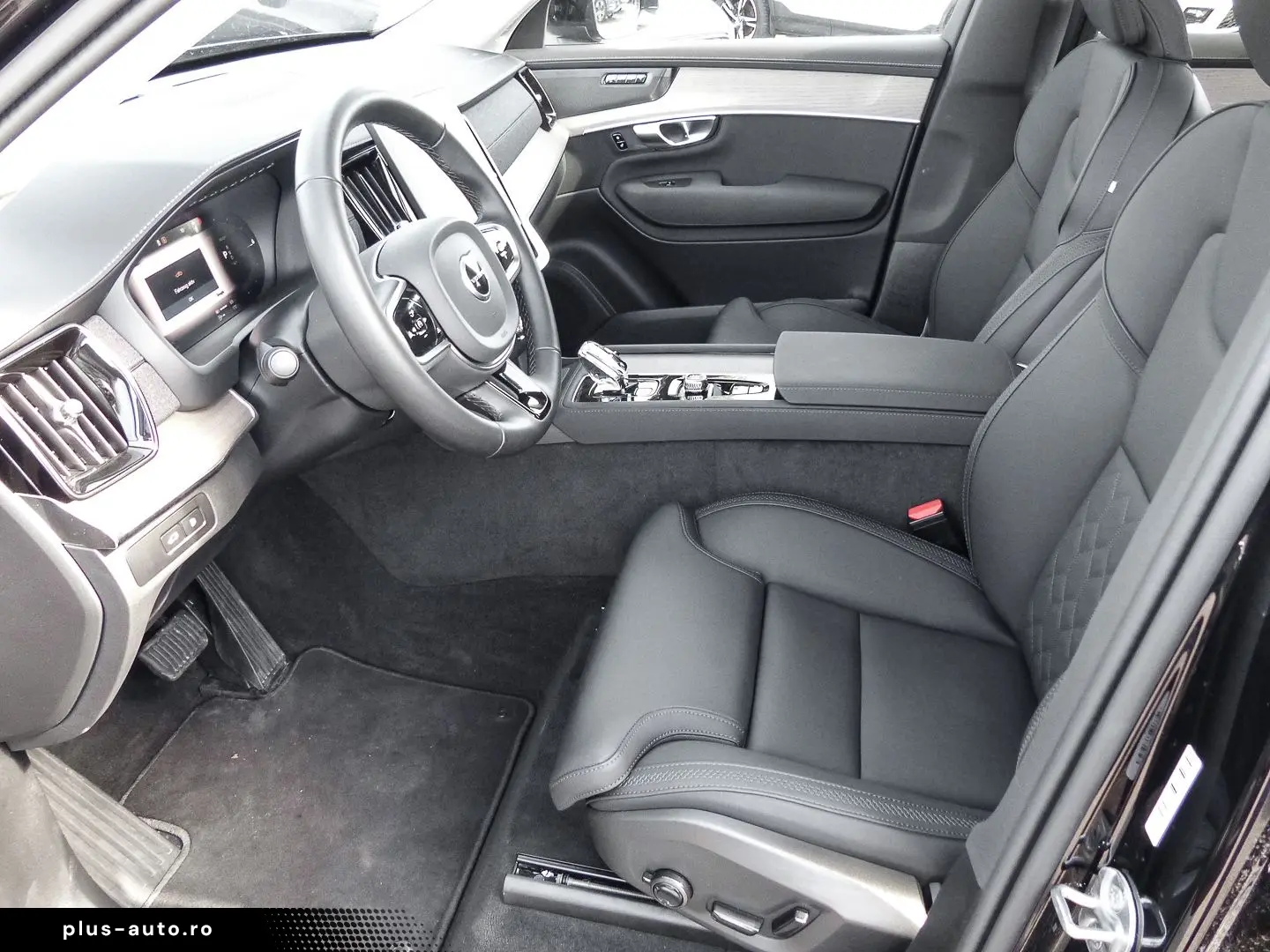 VOLVO XC90 FACELIFT Plus Dark Recharge Plug-In Hybrid