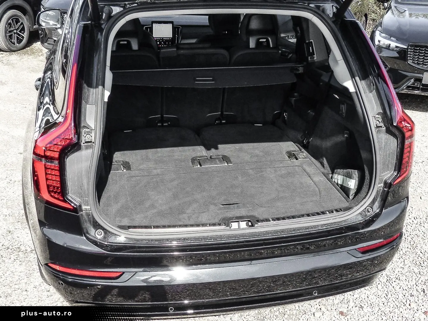 VOLVO XC90 FACELIFT Plus Dark Recharge Plug-In Hybrid