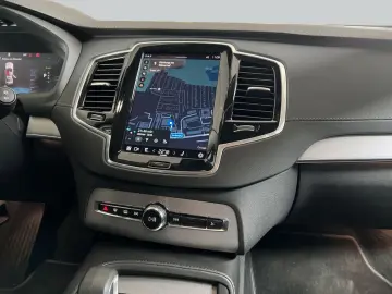 VOLVO XC90 T8 AWD Plug-in Hybrid Plus-Bright HeadUpDis
