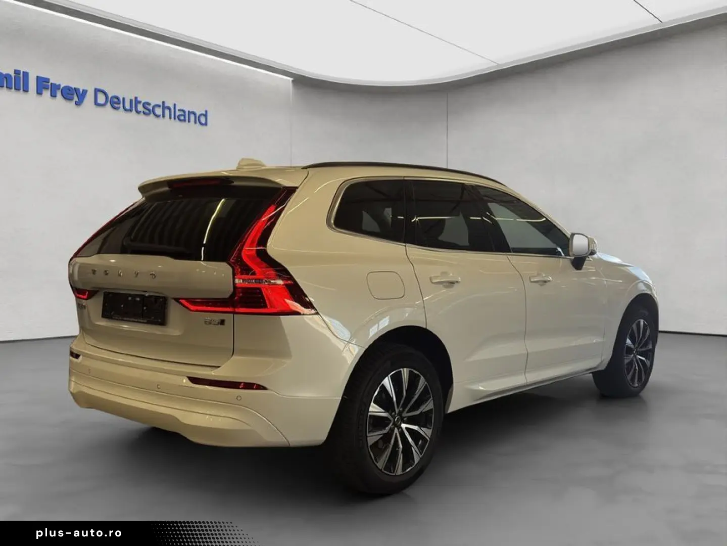 VOLVO XC60 B5 B AWD Core