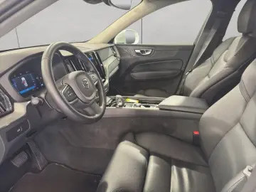 VOLVO XC60 B5 B AWD Core