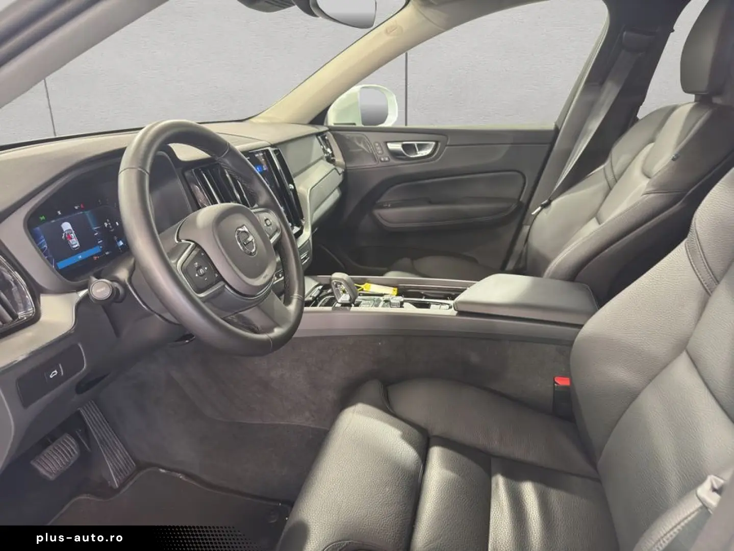 VOLVO XC60 B5 B AWD Core