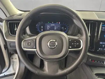 VOLVO XC60 B5 B AWD Core