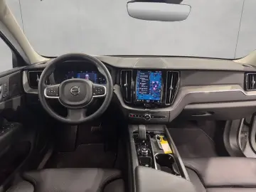 VOLVO XC60 B5 B AWD Core