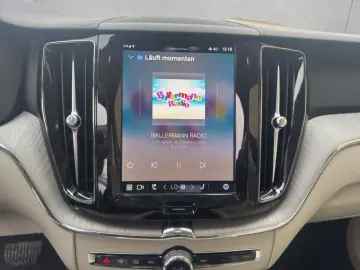 VOLVO XC60 B5 B AWD Core