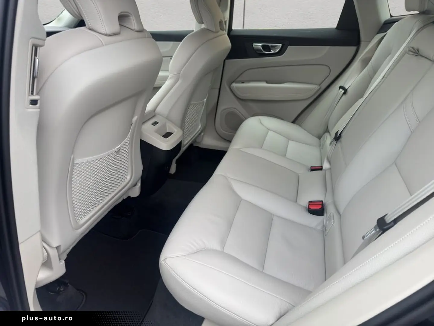 VOLVO XC60 B5 B AWD Core