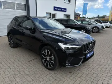 VOLVO XC60 B5 Ultra Dark AWD  Harman Kardon 360