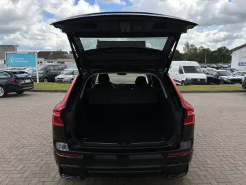 VOLVO XC60 B5 Ultra Dark AWD  Harman Kardon 360