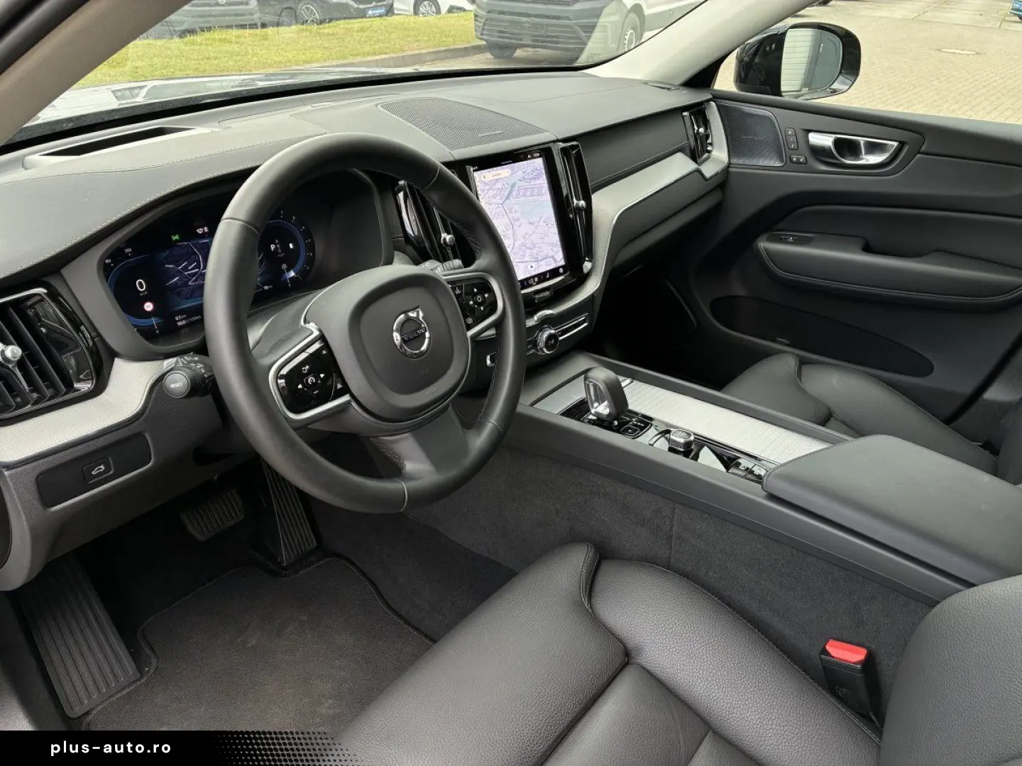 VOLVO XC60 B5 Ultra Dark AWD  Harman Kardon 360