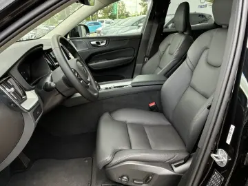 VOLVO XC60 B5 Ultra Dark AWD  Harman Kardon 360