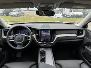 VOLVO XC60 B5 Ultra Dark AWD  Harman Kardon 360