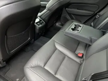 VOLVO XC60 B5 Ultra Dark AWD  Harman Kardon 360