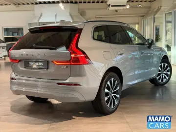 VOLVO XC60 B5 AWD Core  ACC CAM BLIS SHZ LHZ H&K
