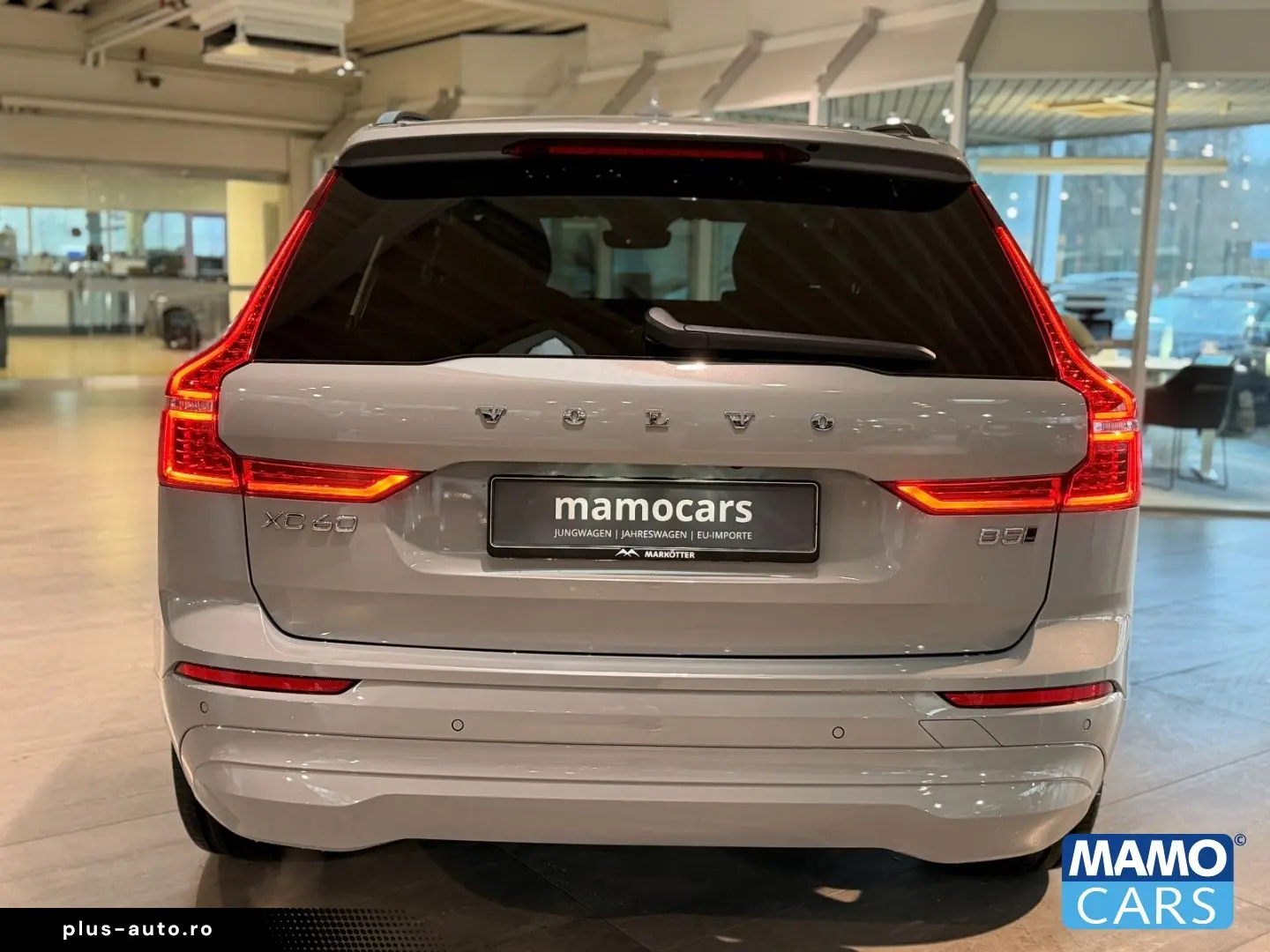 VOLVO XC60 2025 — imagine 5