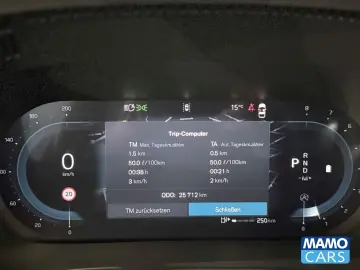 VOLVO XC60 B5 AWD Core  ACC CAM BLIS SHZ LHZ H&K