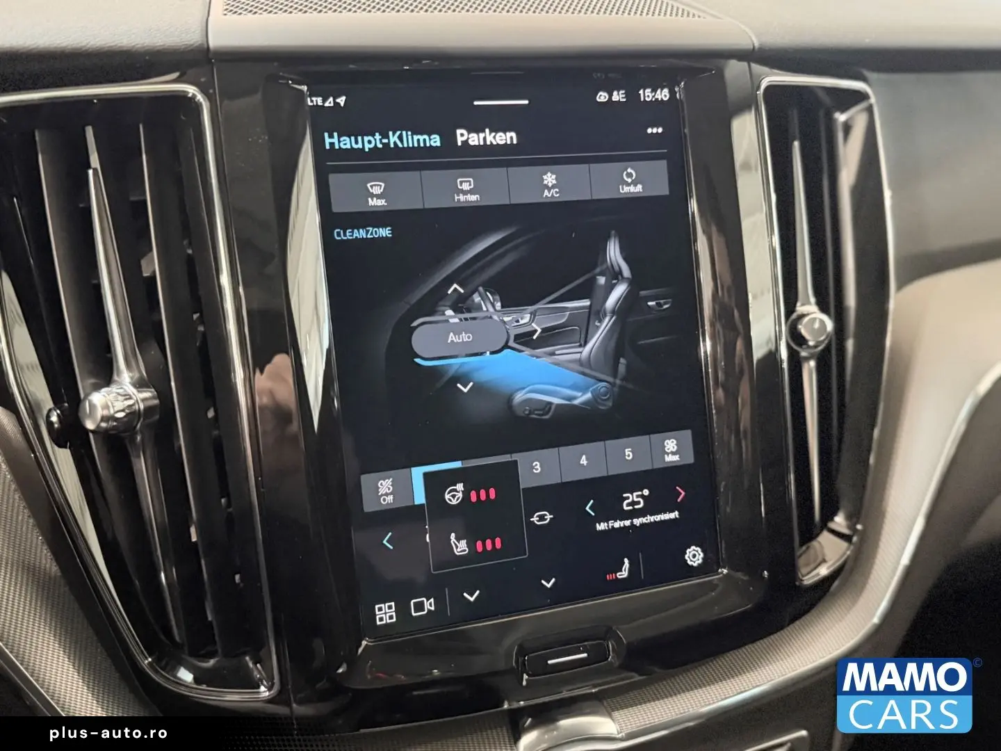 VOLVO XC60 2025 — imagine 15