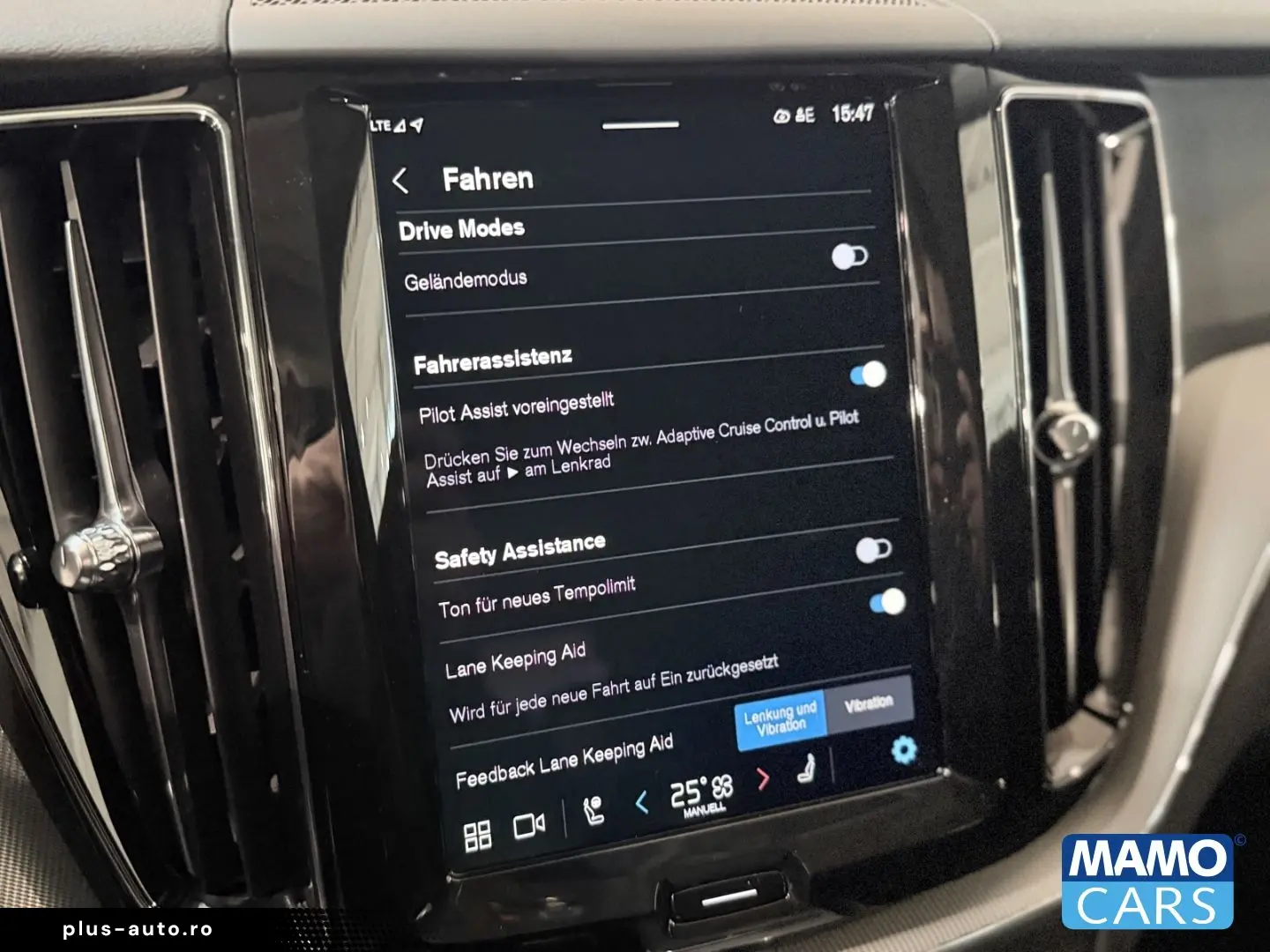 VOLVO XC60 2025 — imagine 16