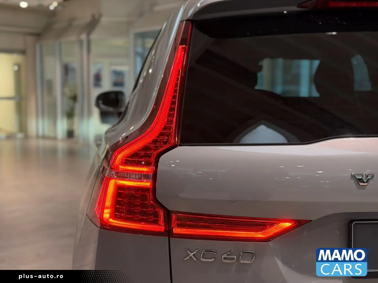 VOLVO XC60 2025 — imagine 22