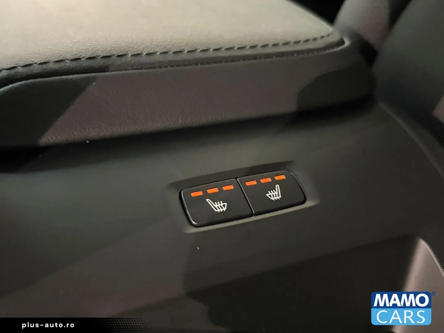 VOLVO XC60 2025 — imagine 27