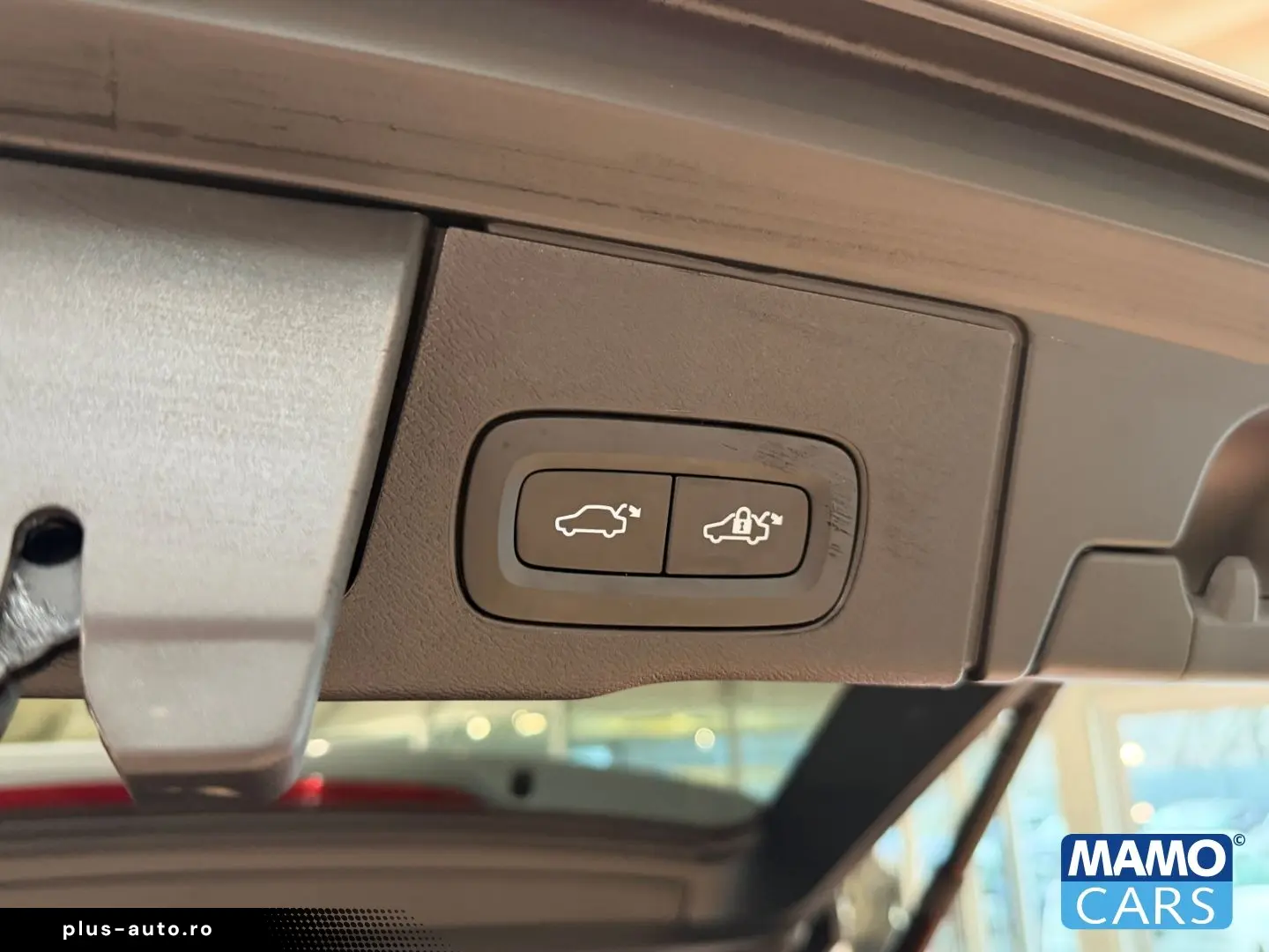 VOLVO XC60 2025 — imagine 34