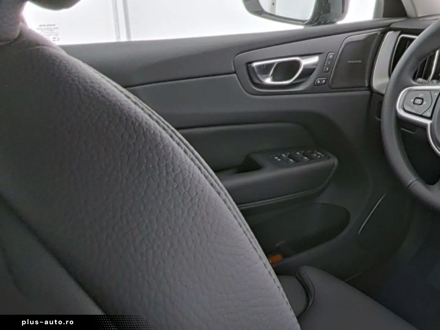 VOLVO XC60 Plus Dark AWD Digitales Cockpit Memory Sitz
