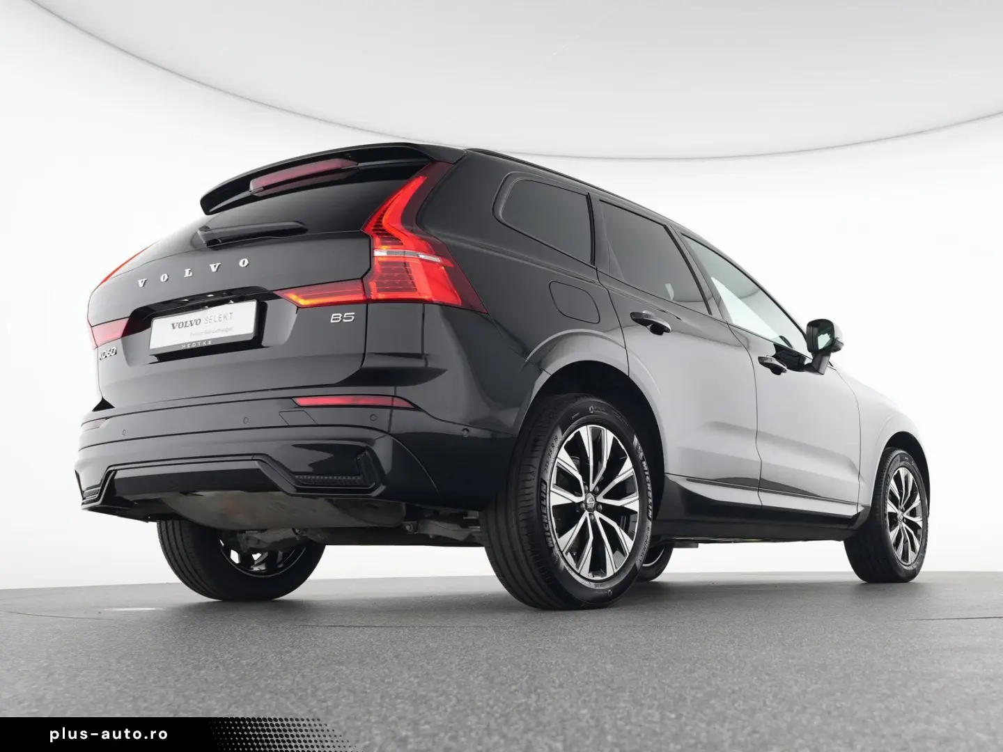 VOLVO XC60 B5 AWD Benzin Plus Dark 360 VOLL LED ACC