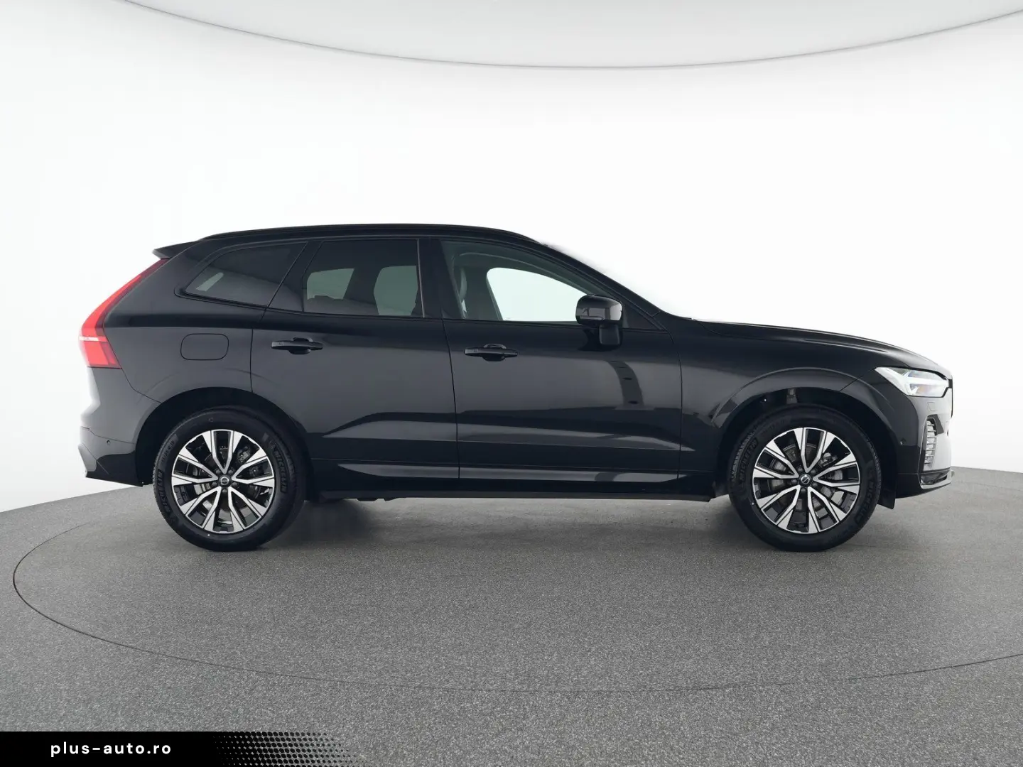 VOLVO XC60 B5 AWD Benzin Plus Dark 360 VOLL LED ACC