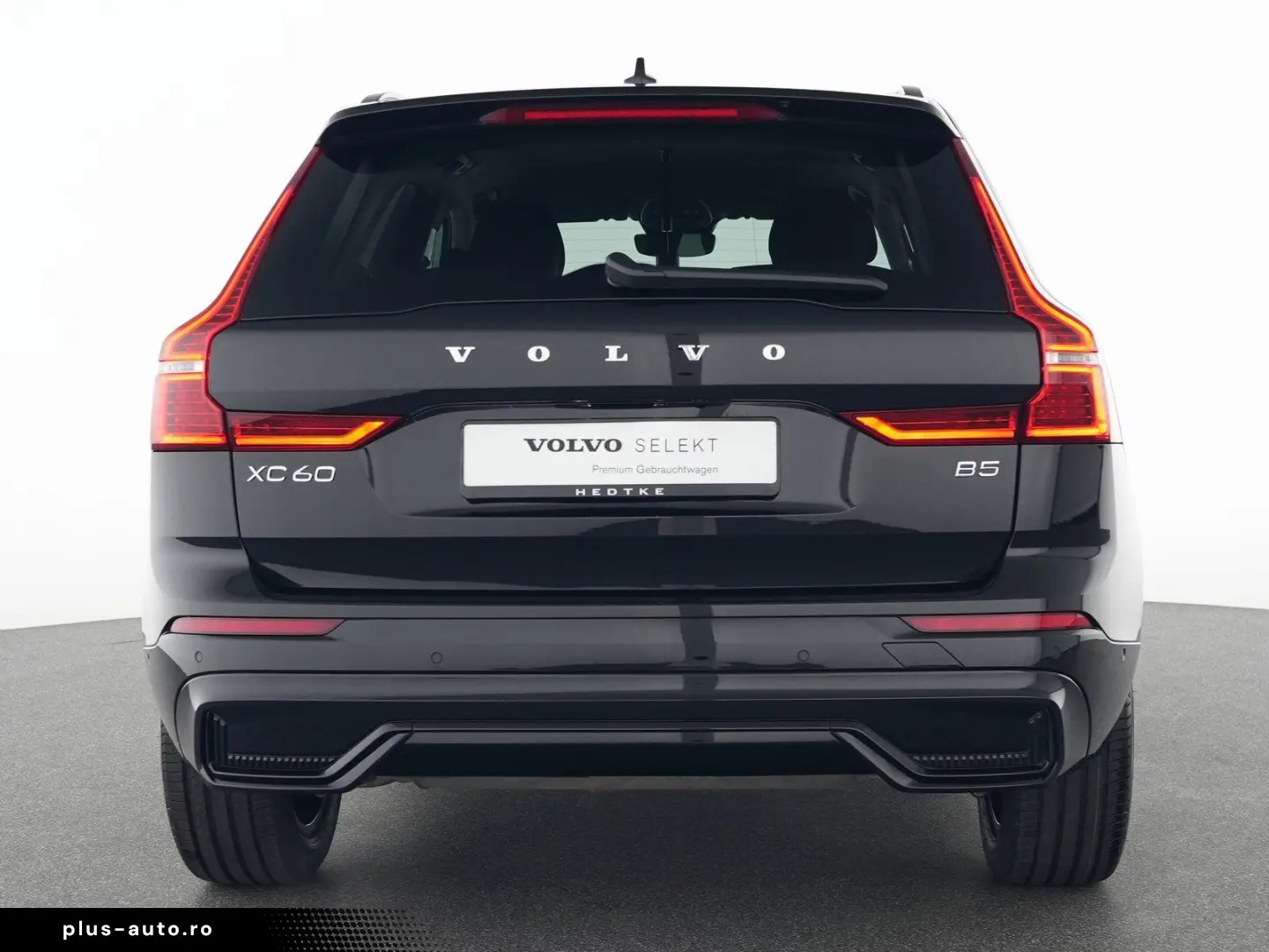 VOLVO XC60 B5 AWD Benzin Plus Dark 360 VOLL LED ACC