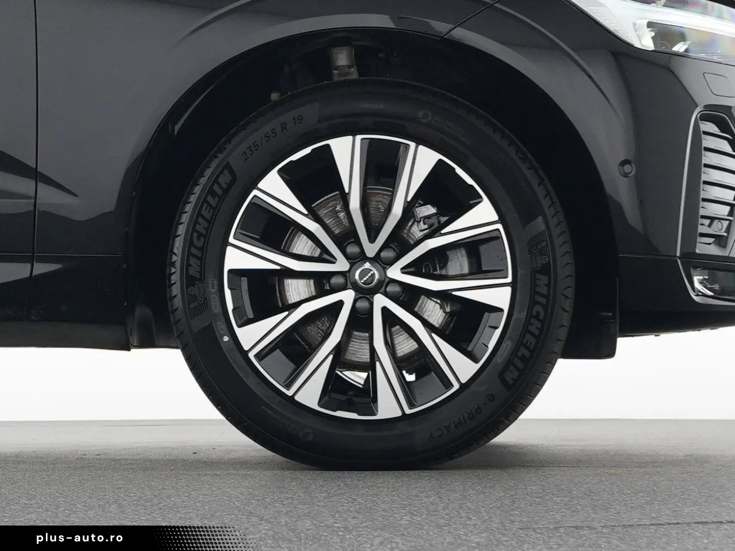 VOLVO XC60 B5 AWD Benzin Plus Dark 360 VOLL LED ACC