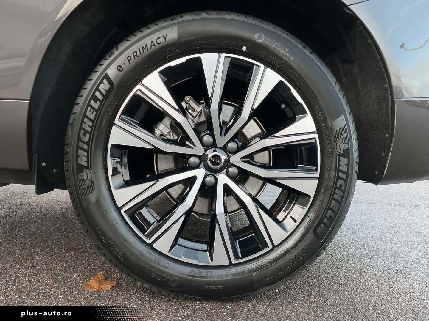 VOLVO XC60 B5 AWD Plus Dark  ACC BLIS SD LED
