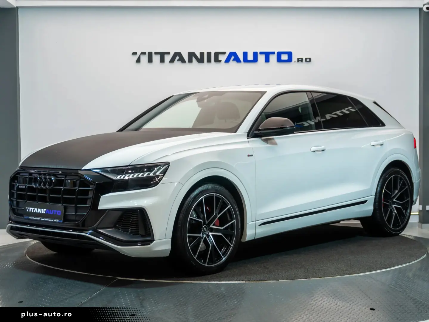 Audi Q8 S line • 3.0 TFSI • Benzină • 340 CP • quattro • Aut