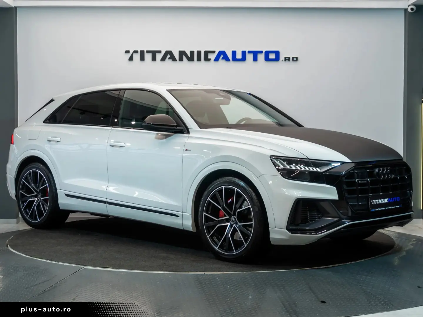 Audi Q8 S line • 3.0 TFSI • Benzină • 340 CP • quattro • Aut