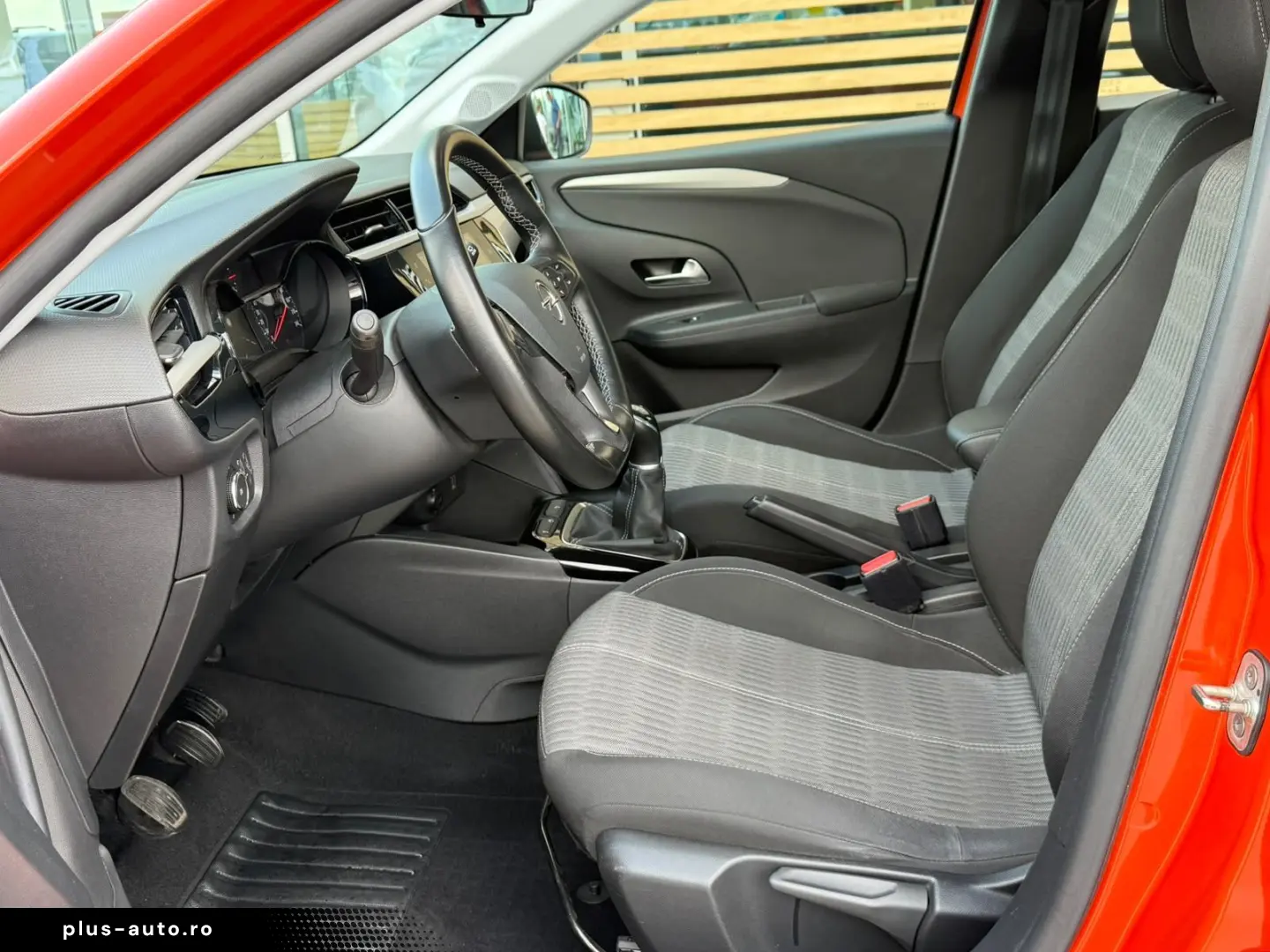 Opel  Corsa 1.2 MT