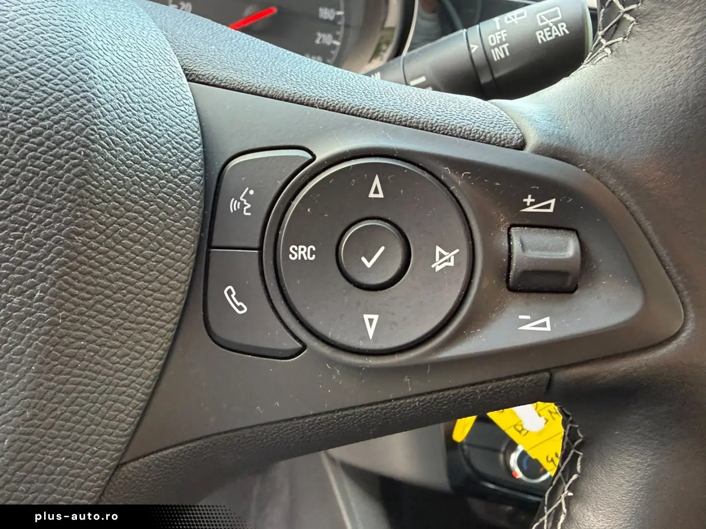 Opel  Corsa 1.2 MT