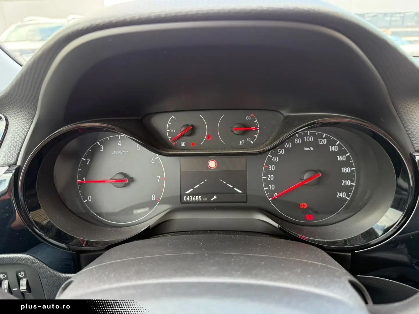 Opel  Corsa 1.2 MT