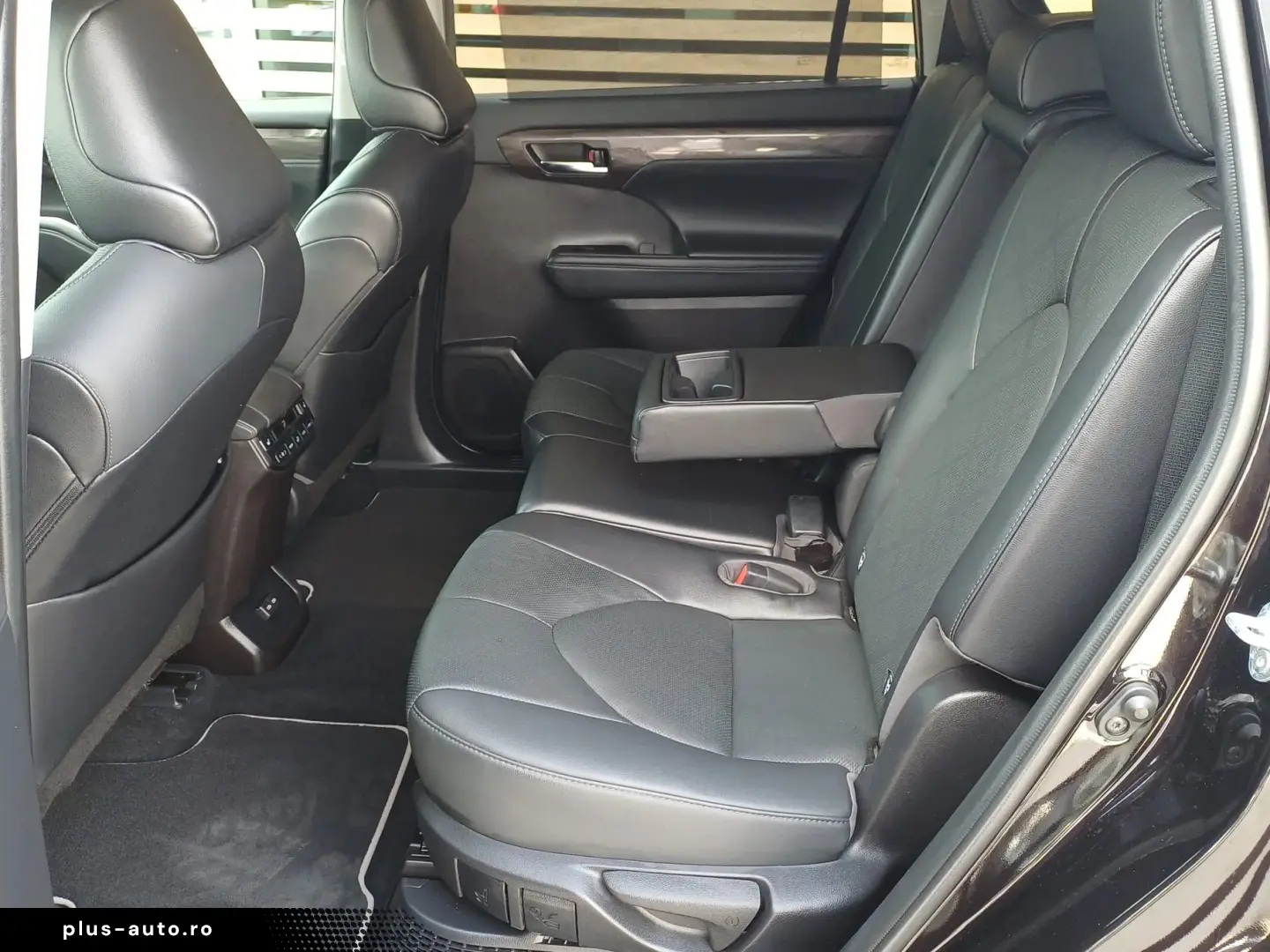 Toyota HIGHLANDER 2.5 Hybrid AWD Luxury 248CP
