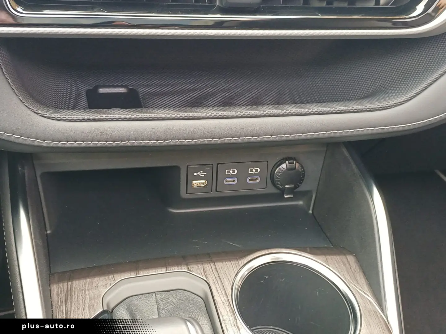 Toyota HIGHLANDER 2.5 Hybrid AWD Luxury 248CP