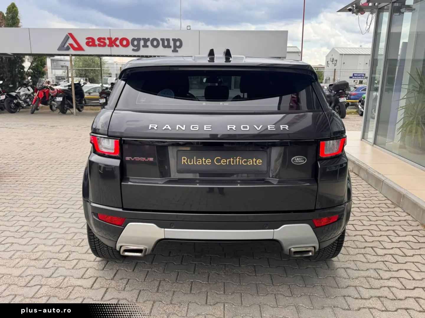 Land-Rover Range-Rover-Evoque