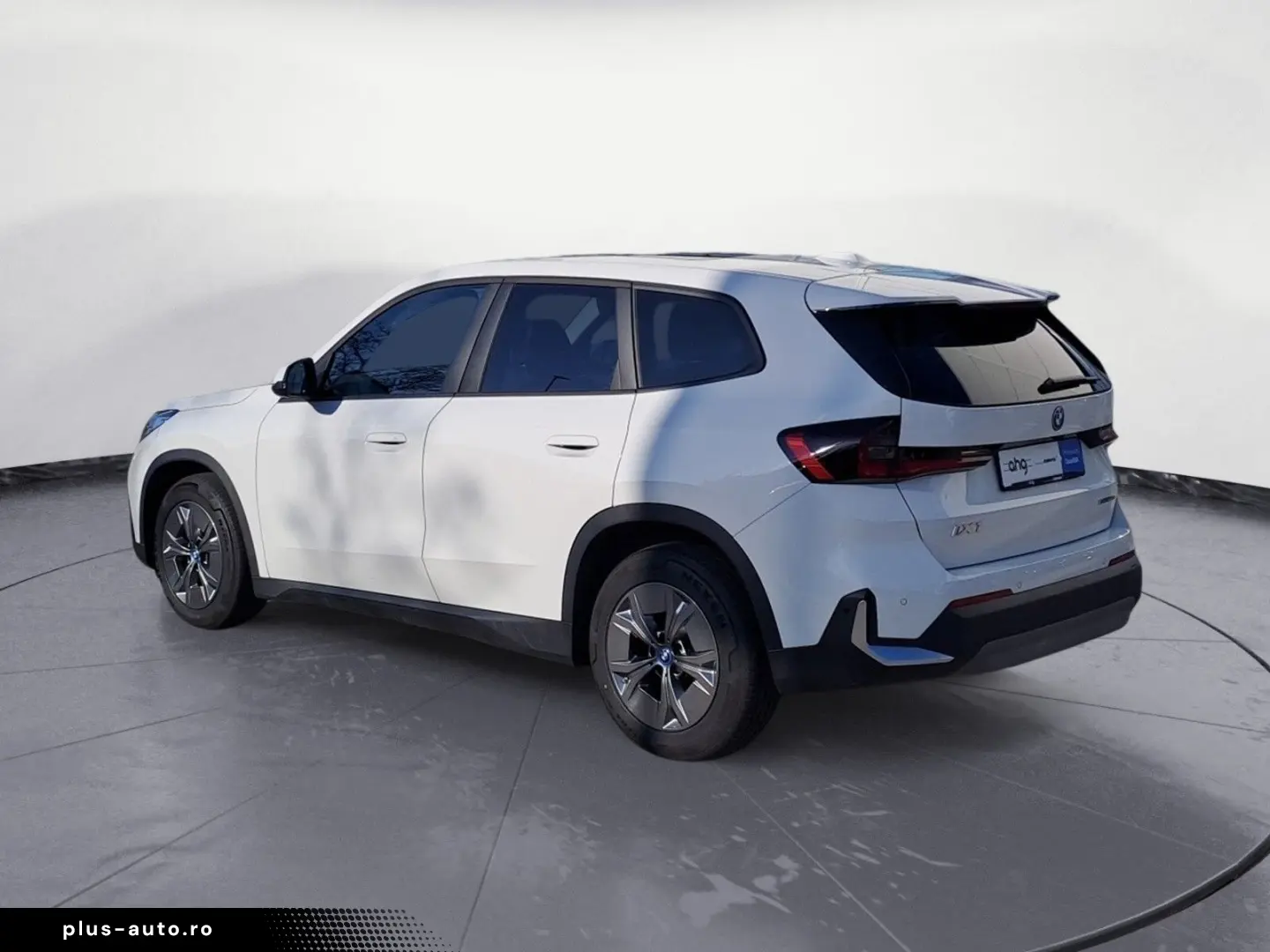 BMW iX1 eDrive20  Navi Panorama Komfortzugang LED PD