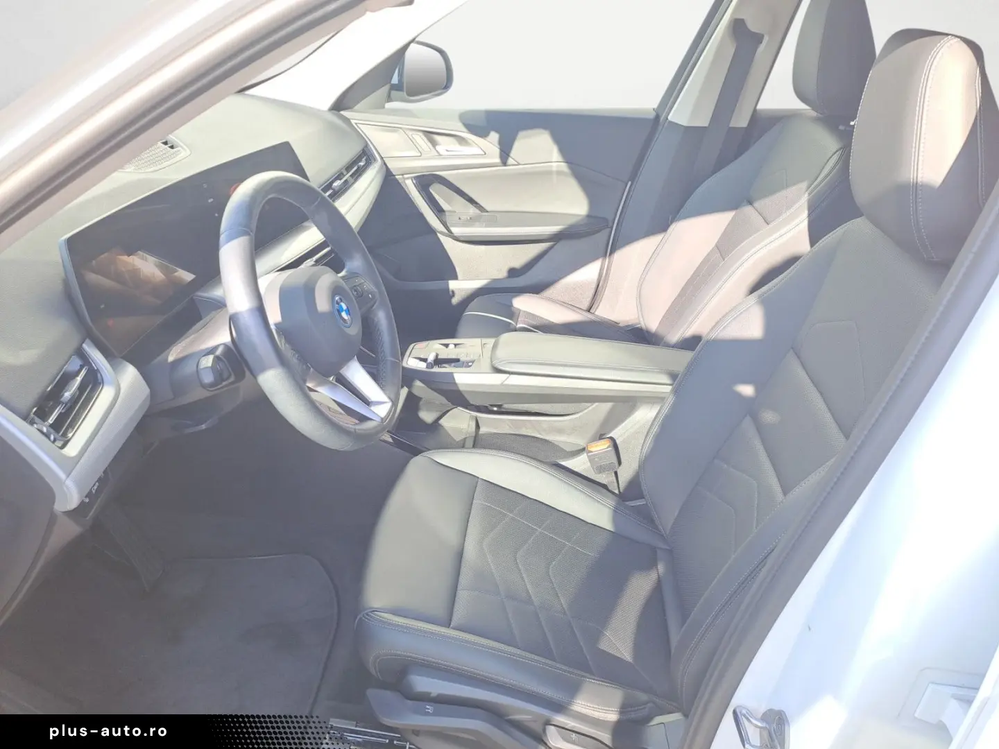 BMW iX1 eDrive20  Navi Panorama Komfortzugang LED PD