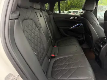 BMW X6 40i M Sport ACC R22