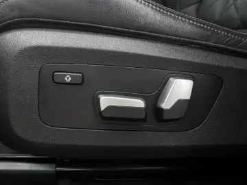 BMW X6 40i M Sport ACC R22